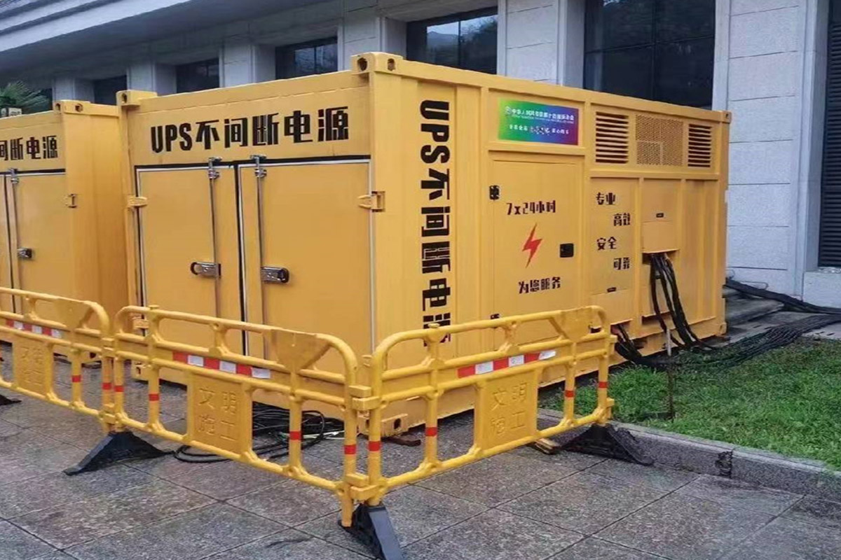 隆阳发电机租赁施工现场
